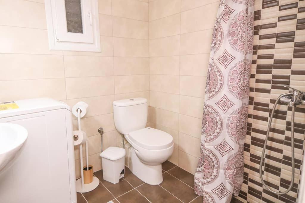 Quiet, Fully Refurbished In Appartement *